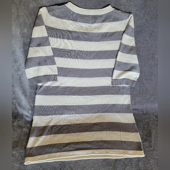 NWT Banana Republic Women's Silk And Cashmere Shirt - Gray and Cream Striped - Picture 3 of 9